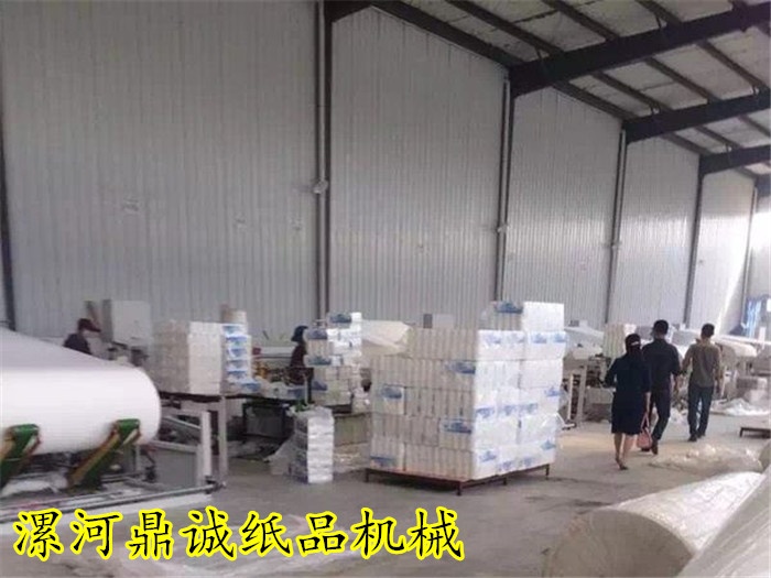 衛生紙加工現場 衛生紙加工現場