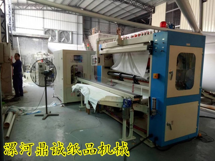 抽紙加工現場 抽紙加工現場