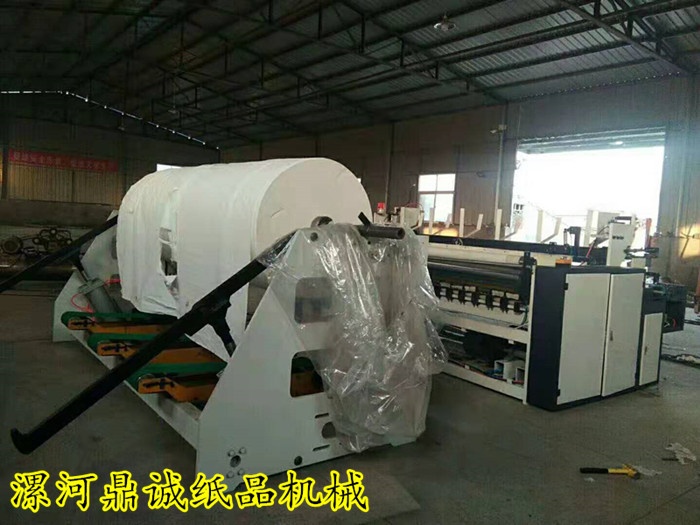 三米全自動拔桿衛生紙復卷機 三米全自動拔桿衛生紙復卷機