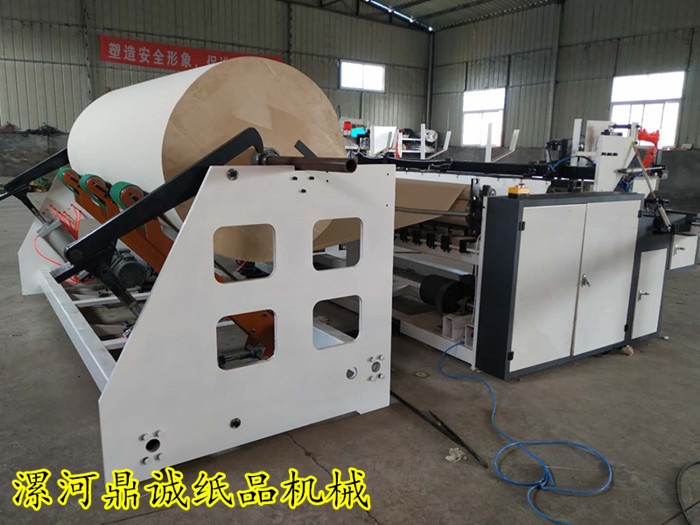 3000全自動(dòng)衛(wèi)生紙復(fù)卷機(jī) 3000全自動(dòng)衛(wèi)生紙復(fù)卷機(jī)